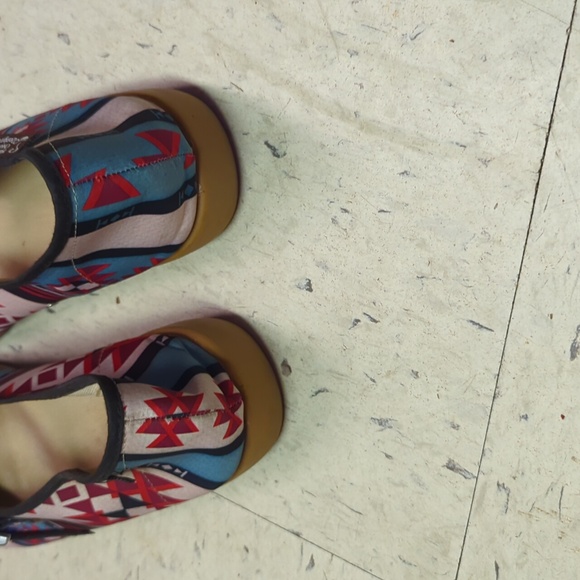Tribal color shoe,size11 - Picture 3 of 4